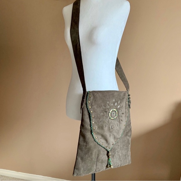 Faux suede beaded shoulder bag - Picture 7 of 7